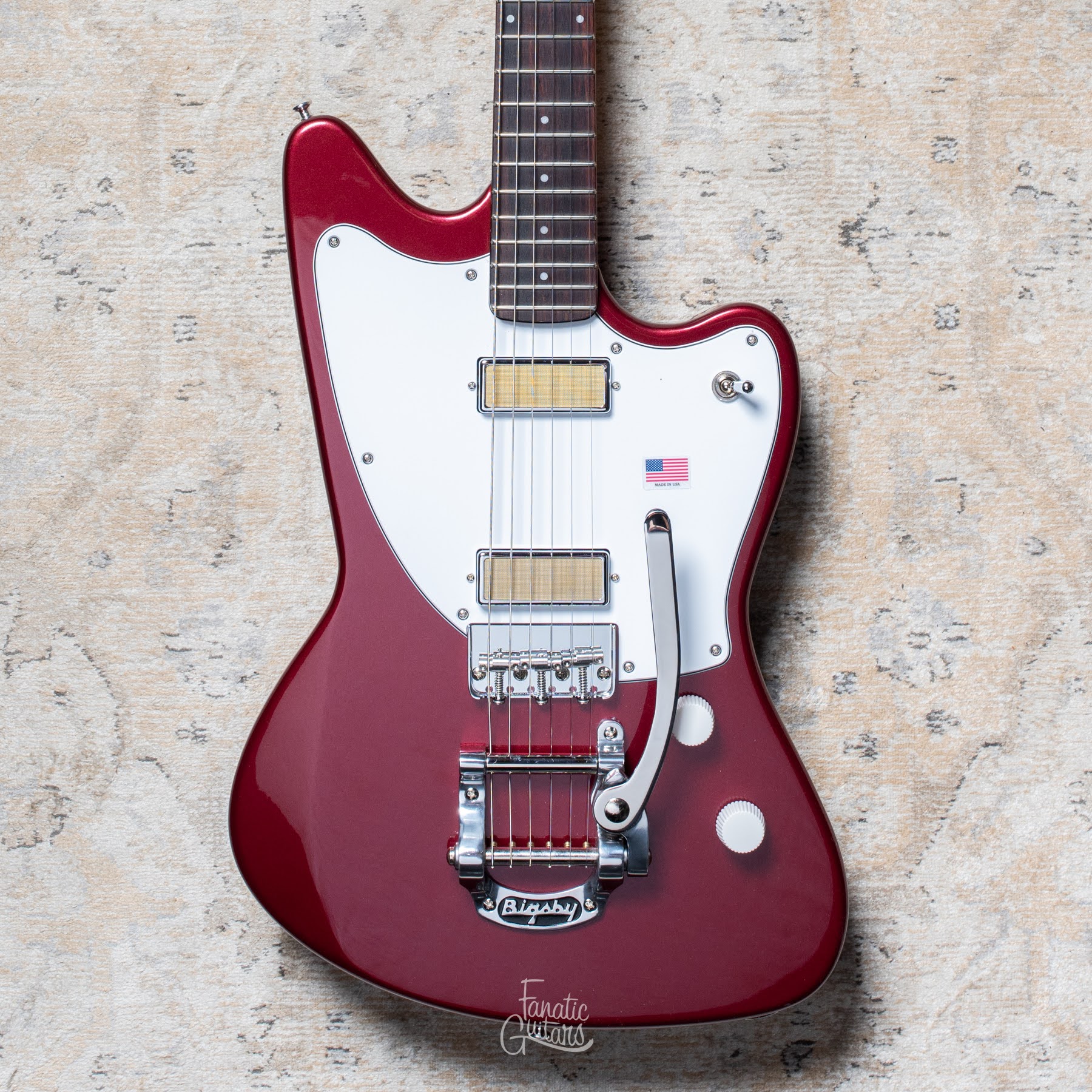 Harmony Guitars Standard Silhouette w/ Bigsby - Burgundy B-Stock