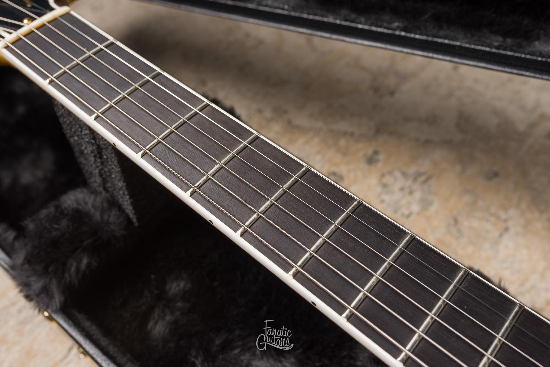 Heritage Standard Eagle Classic Hollow - Antique Natural #AP28001 Segunda Mano