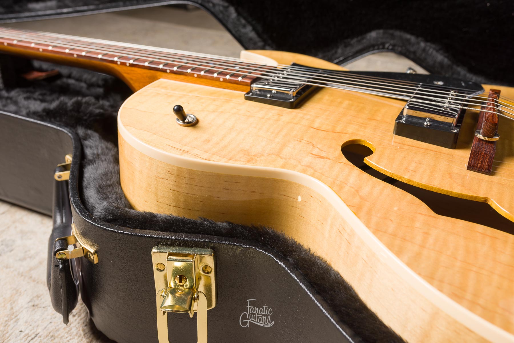 Heritage Standard H-575 Hollow - Antique Natural #1250519