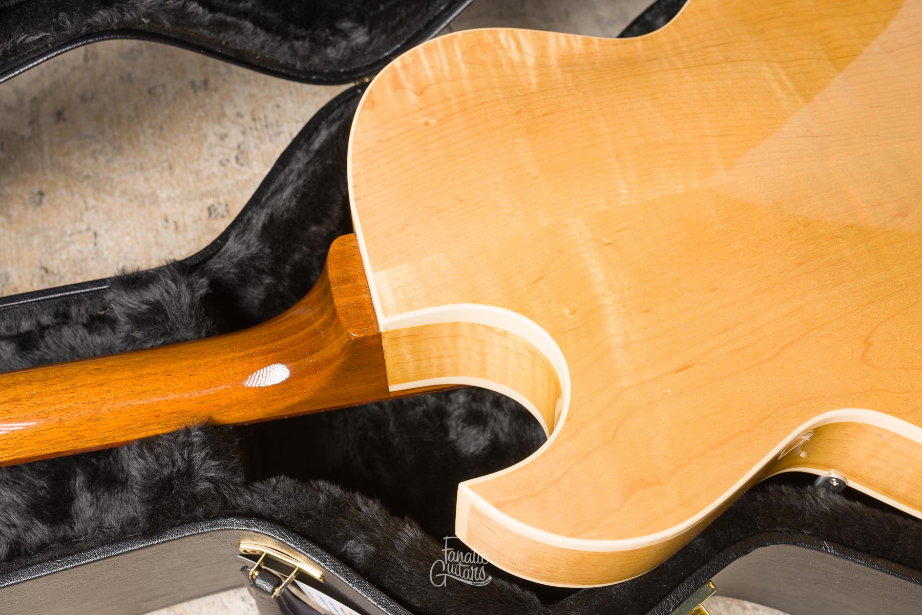 Heritage Standard H-575 Hollow - Antique Natural #1250519