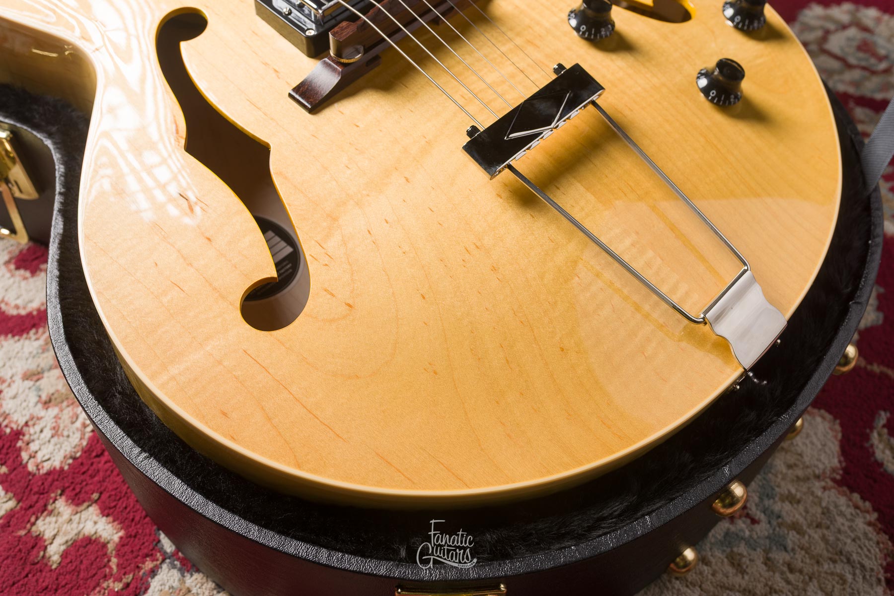 Heritage Standard H-575 Hollow - Antique Natural #1250561 Segunda Mano