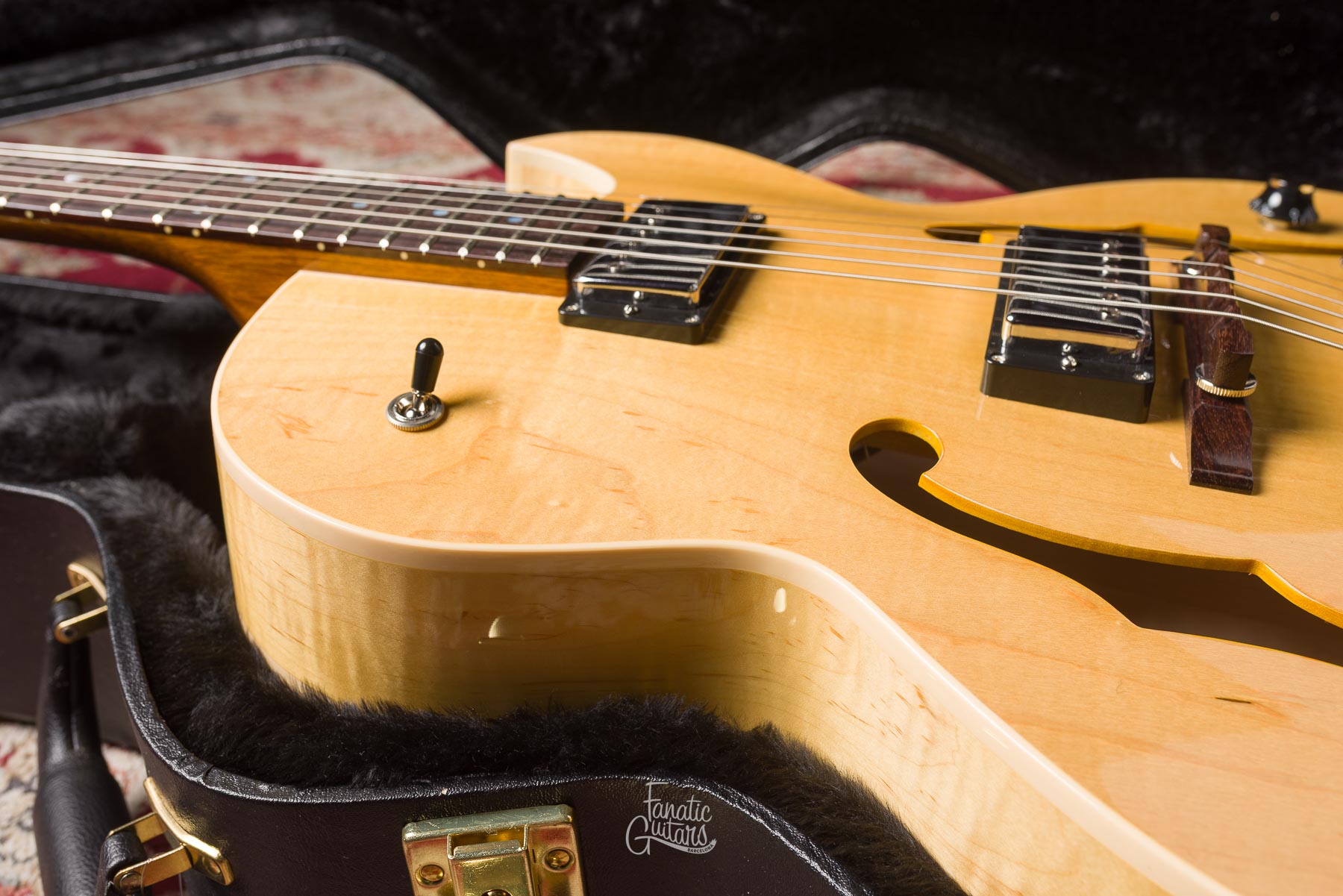 Heritage Standard H-575 Hollow - Antique Natural #1250561 Segunda Mano