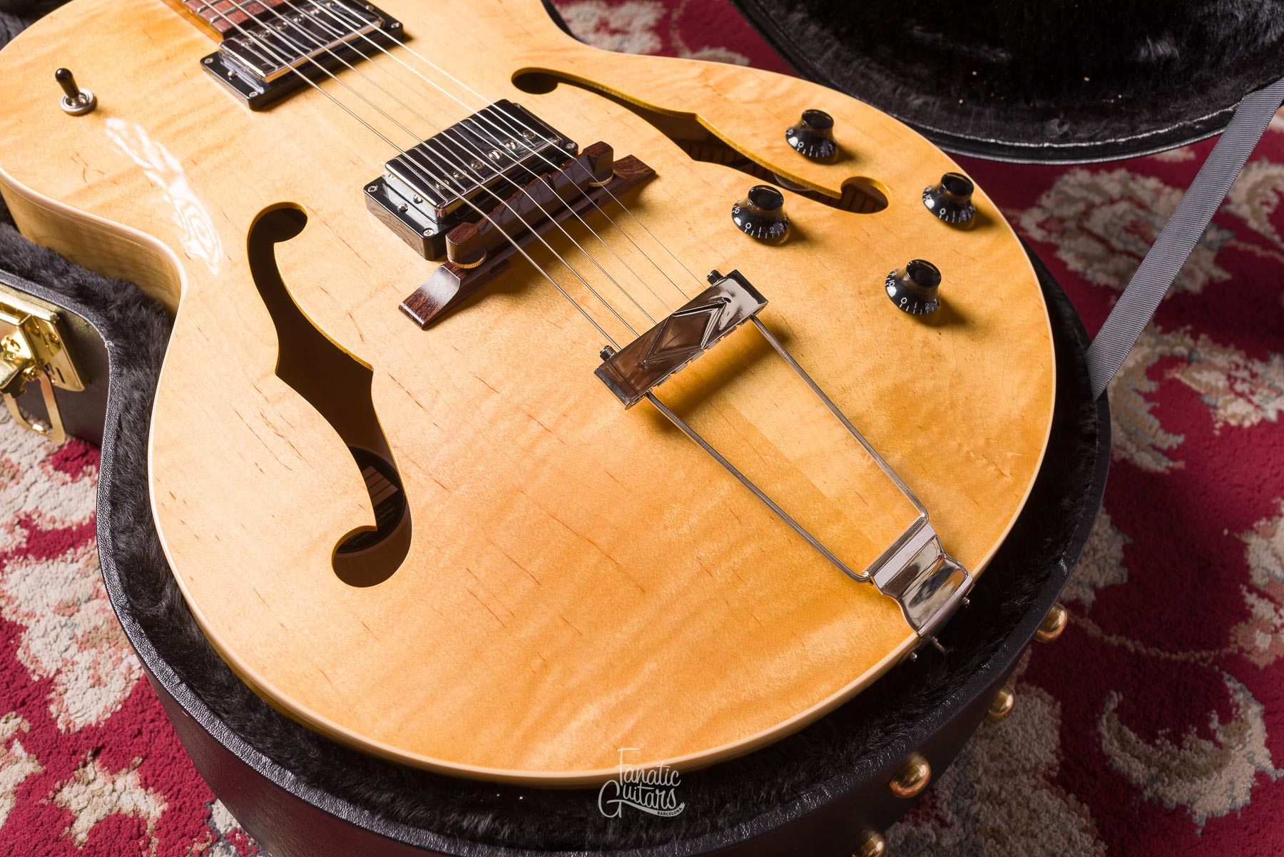 Heritage Standard H-575 Hollow - Antique Natural #1250518 Segunda Mano