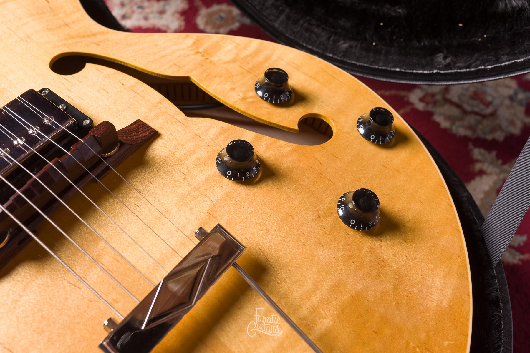 Heritage Standard H-575 Hollow - Antique Natural #1250518 Segunda Mano