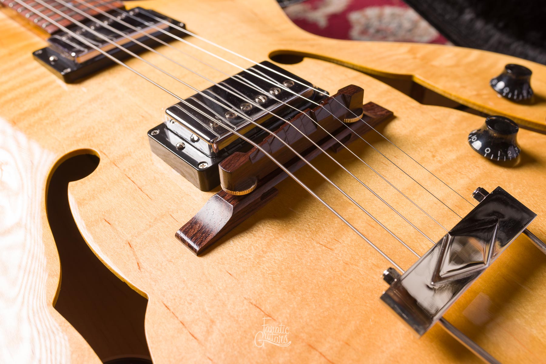 Heritage Standard H-575 Hollow - Antique Natural #1250518 Segunda Mano