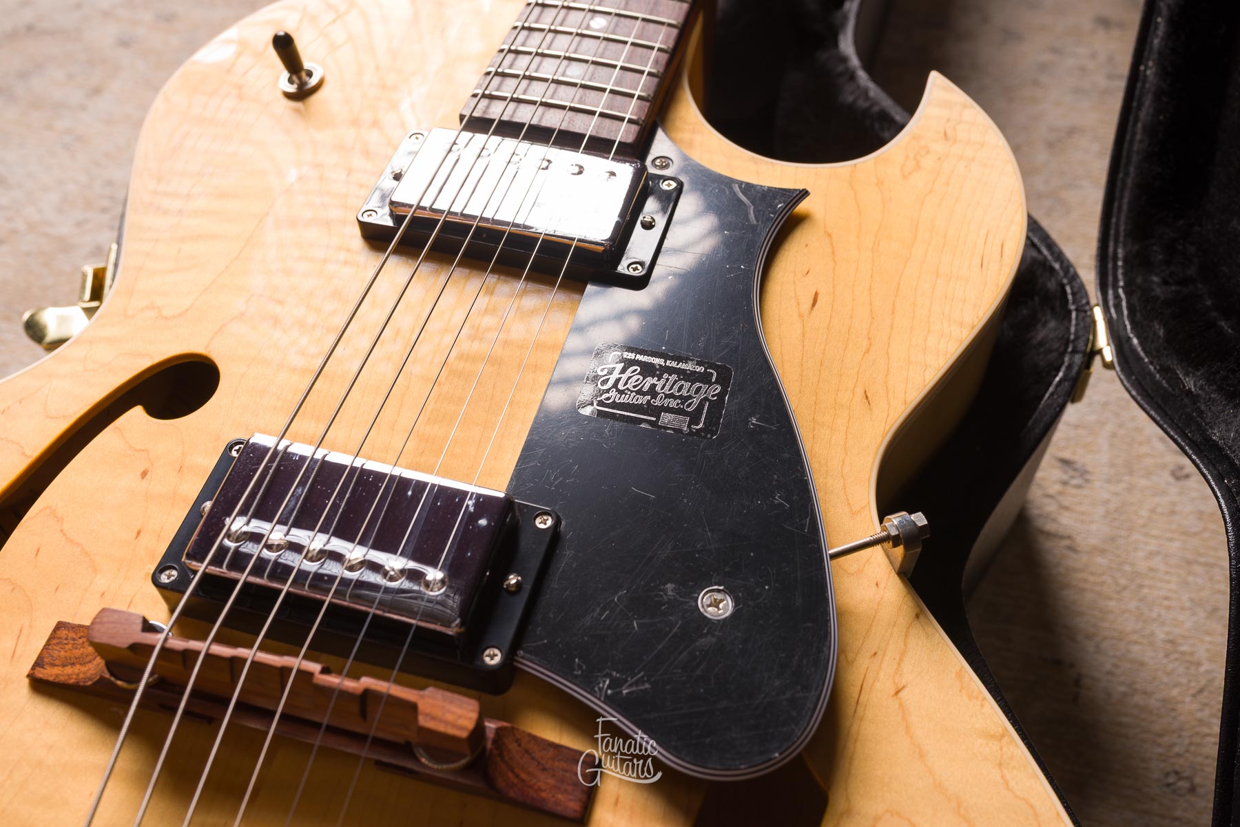 Heritage Standard H-575 Hollow - Antique Natural #1250643