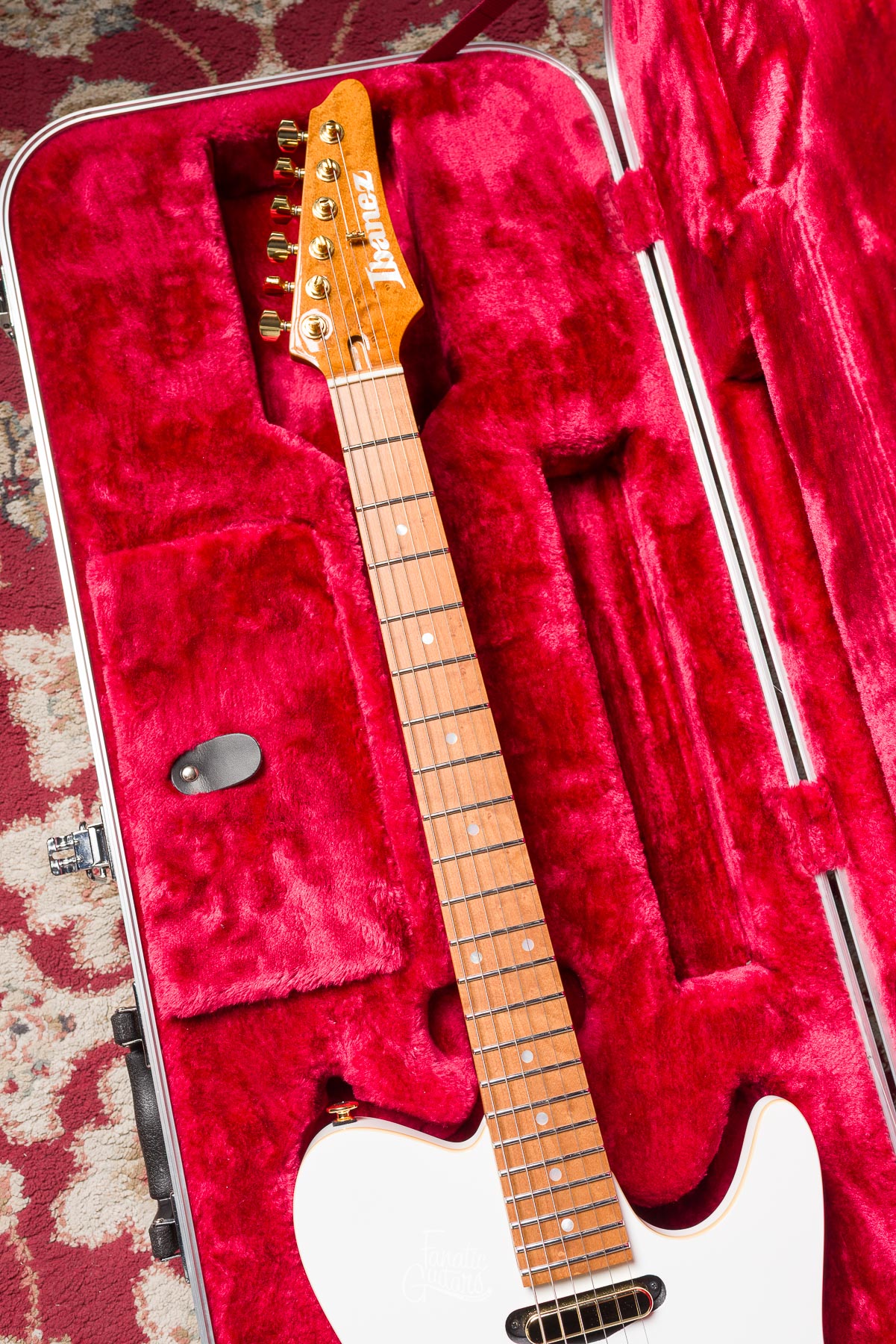 Ibanez LB1‑WH (Lari Basilio Signature) #F2330632 Second Hand