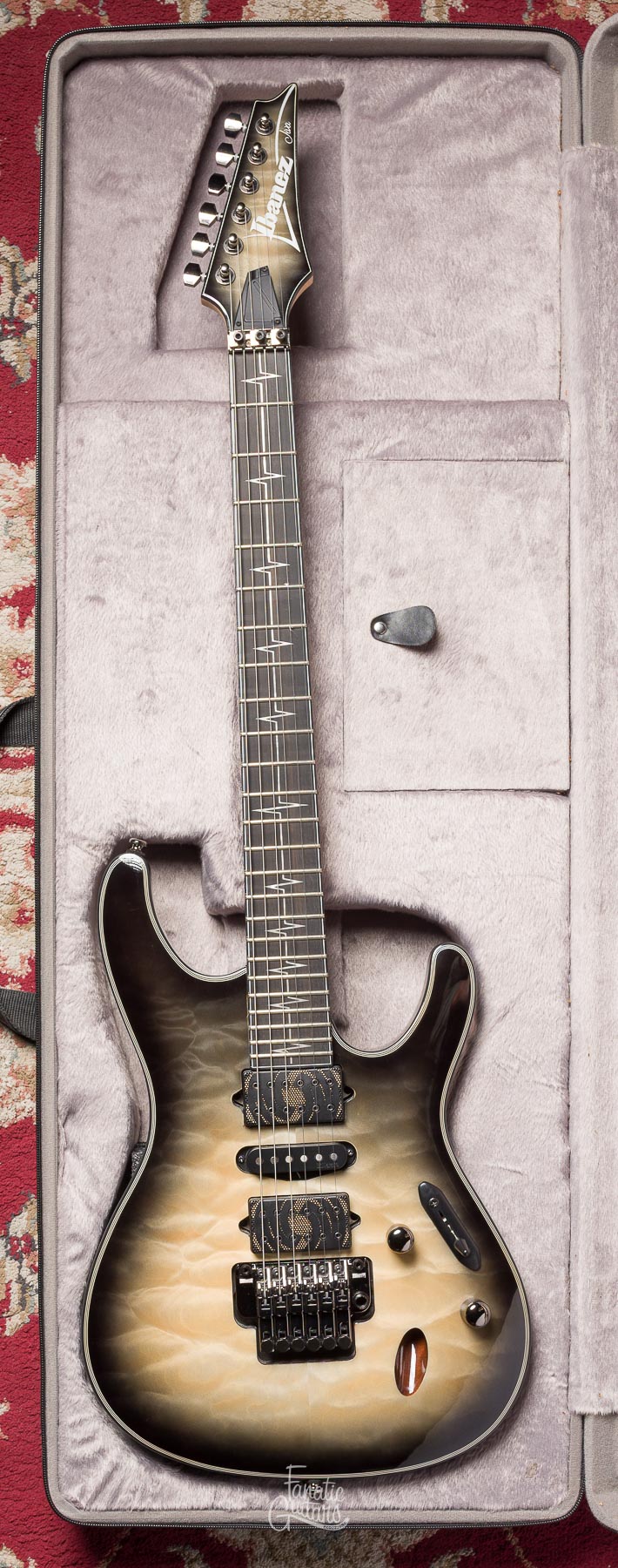 Ibanez JIVA10‑DSB (Nita Strauss Signature) #I230704167 Second Hand