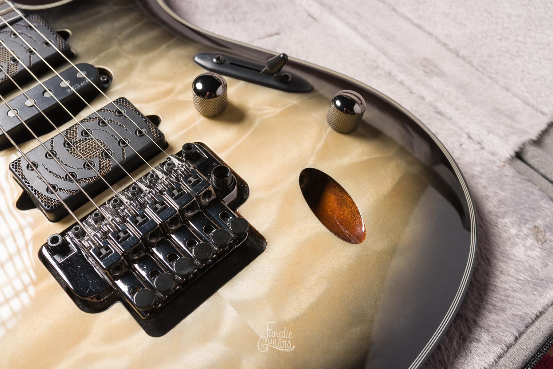 Ibanez JIVA10‑DSB (Nita Strauss Signature) #I230704167 Second Hand