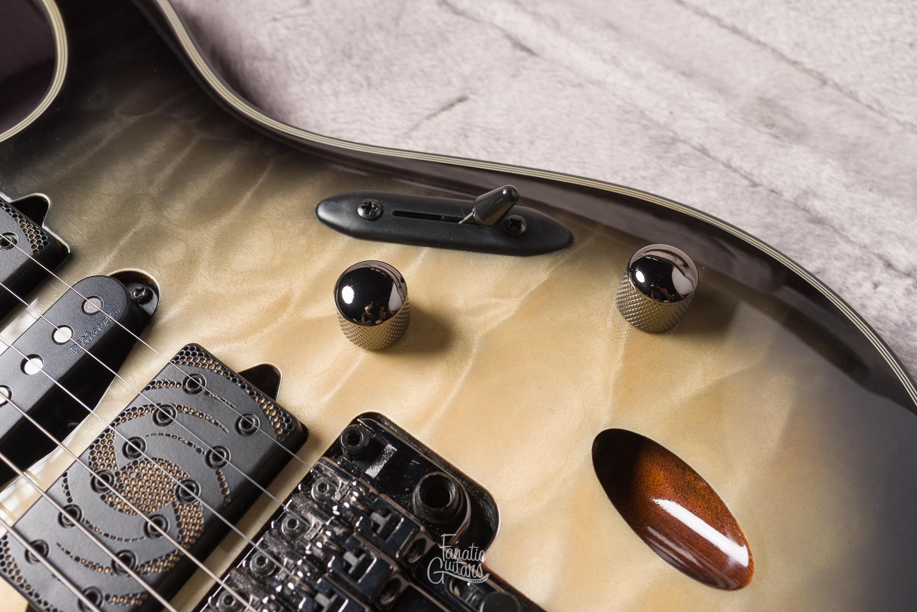 Ibanez JIVA10‑DSB (Nita Strauss Signature) #I230704167 Second Hand