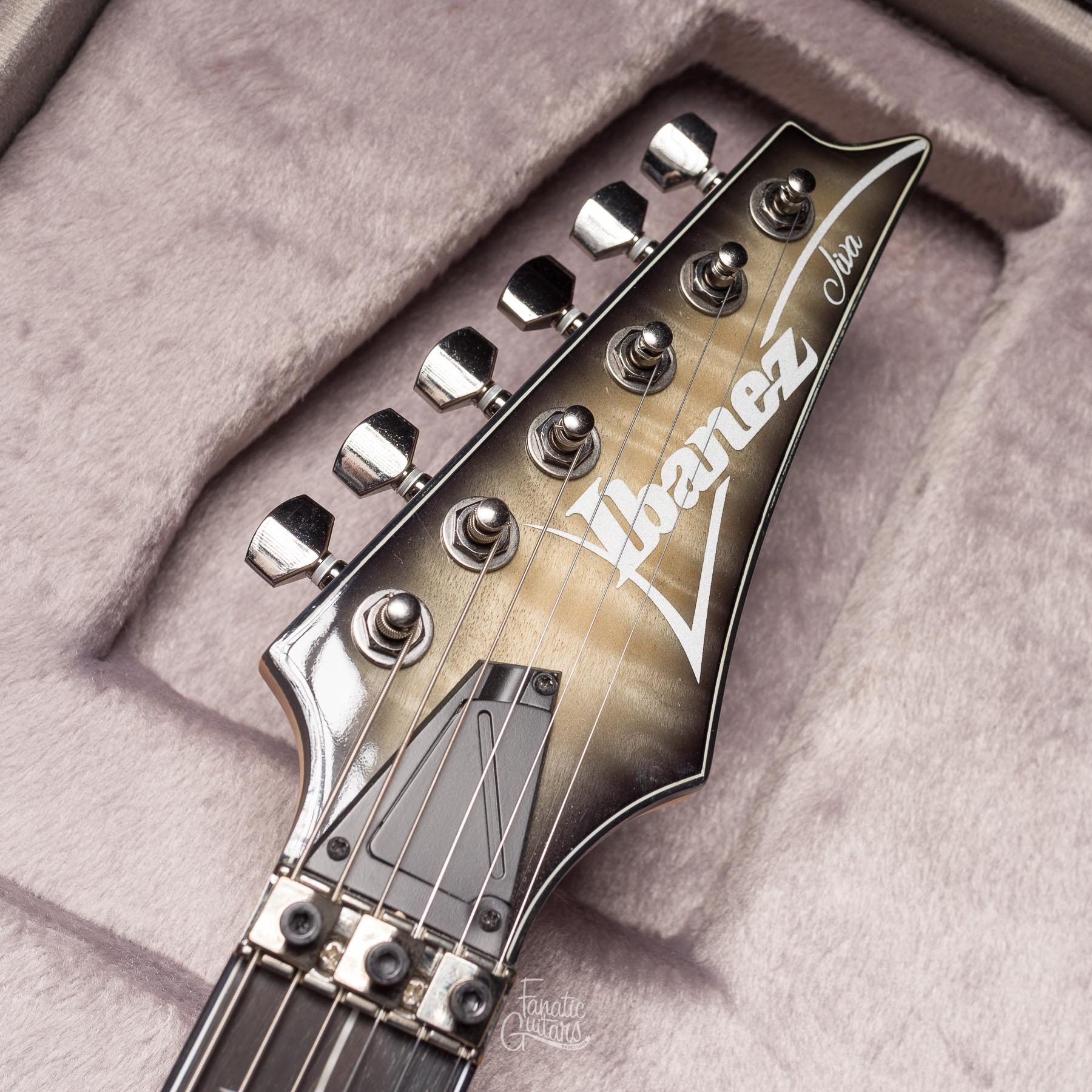 Ibanez JIVA10‑DSB (Nita Strauss Signature) #I230704167 Second Hand