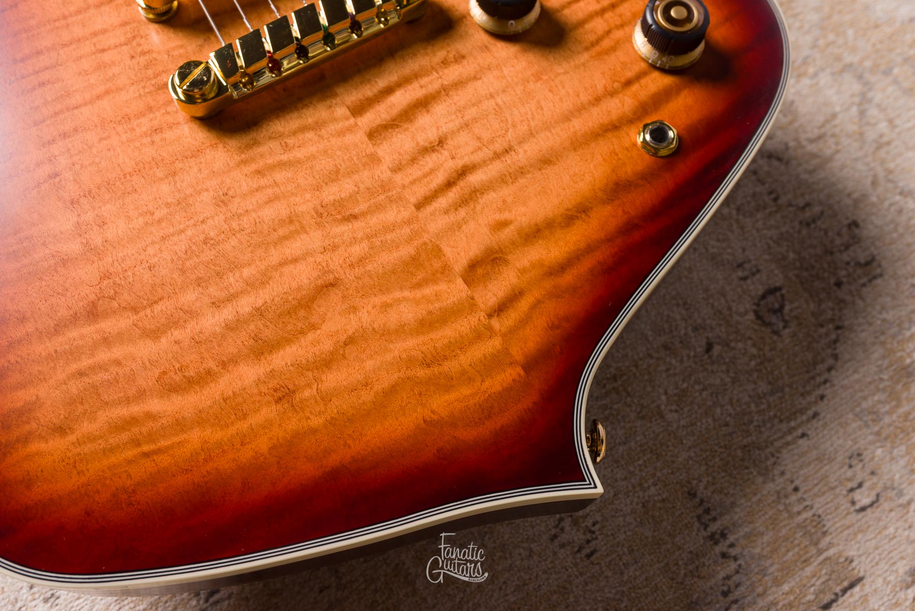 Ibanez Iceman IC420MFM - Caramel Burst #4L251000264