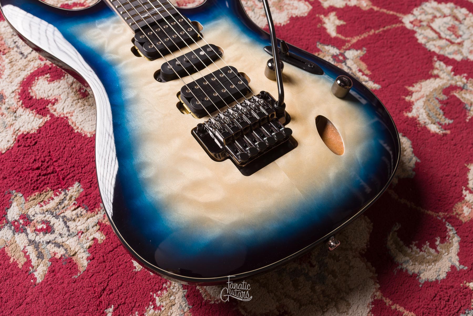 Ibanez JIVAJR Nita Strauss Signature - Deep Sea Blonde #I230103068 Segunda Mano