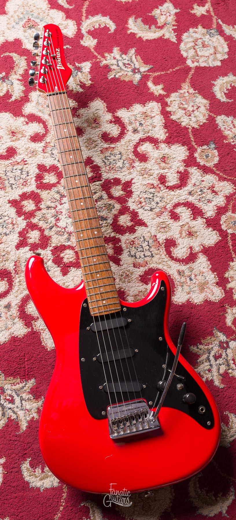Ibanez Roadstar II Series RG135 - Red #F706286 Segunda Mano