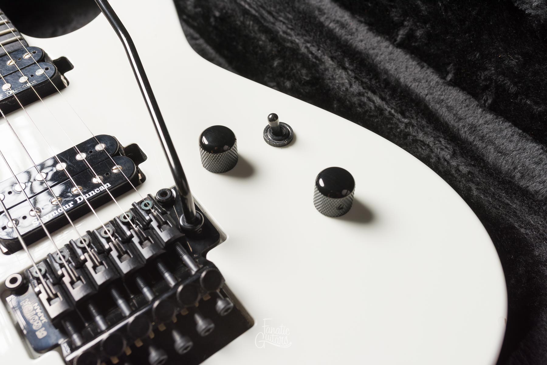 Jackson MJ Series Soloist SL2 - Snow White #JFJ2200176 Second Hand