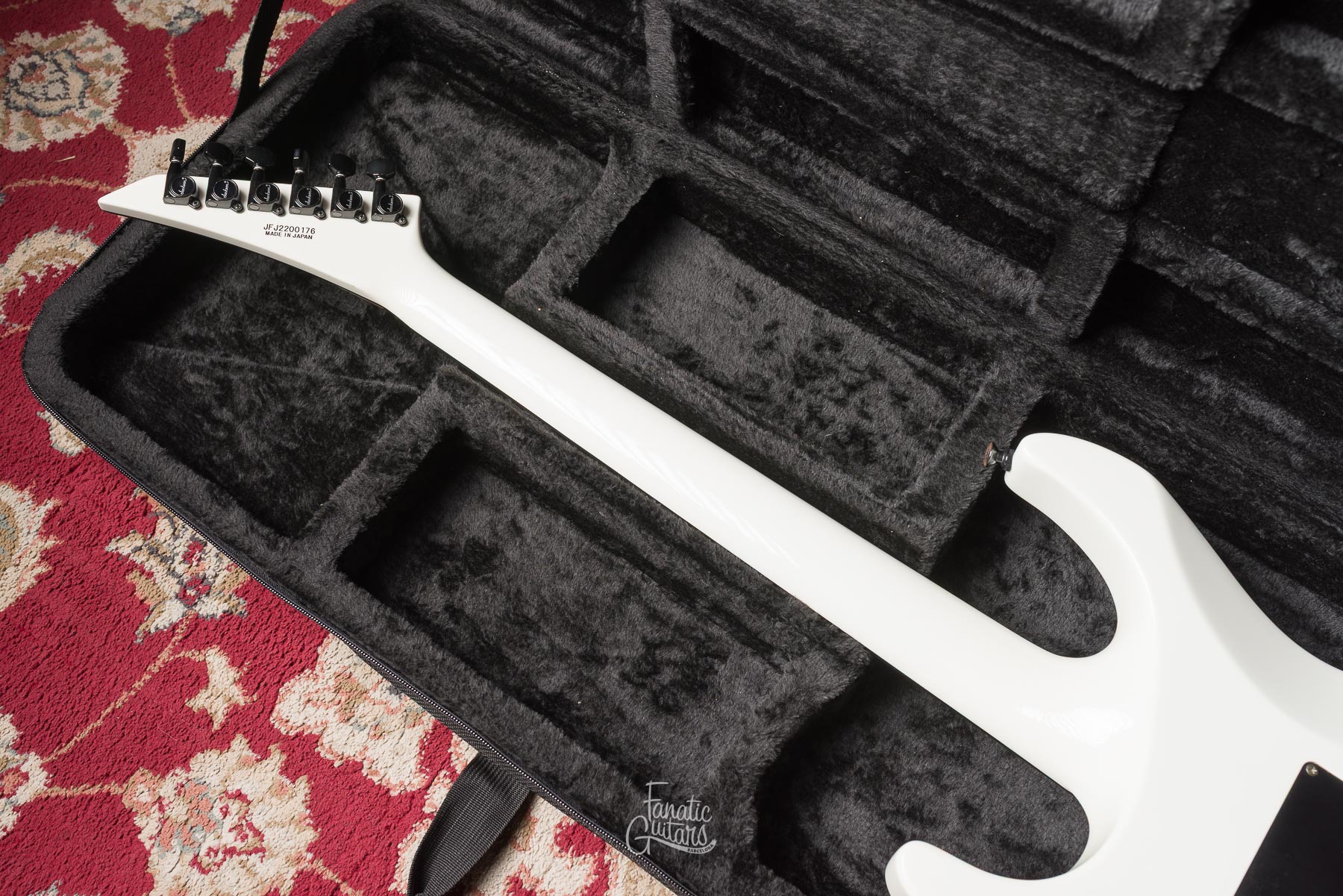 Jackson MJ Series Soloist SL2 - Snow White #JFJ2200176 Second Hand