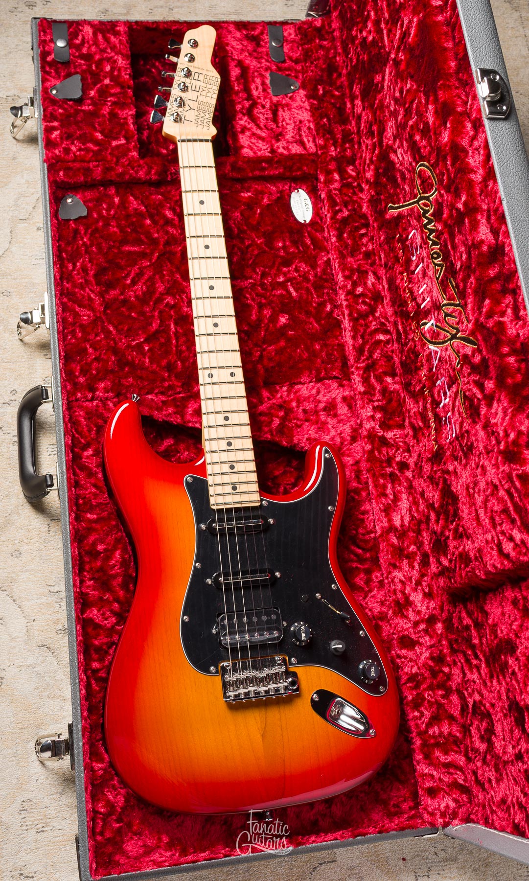 James Tyler L.A. Studio Classic - Cherry Sunburst #25319