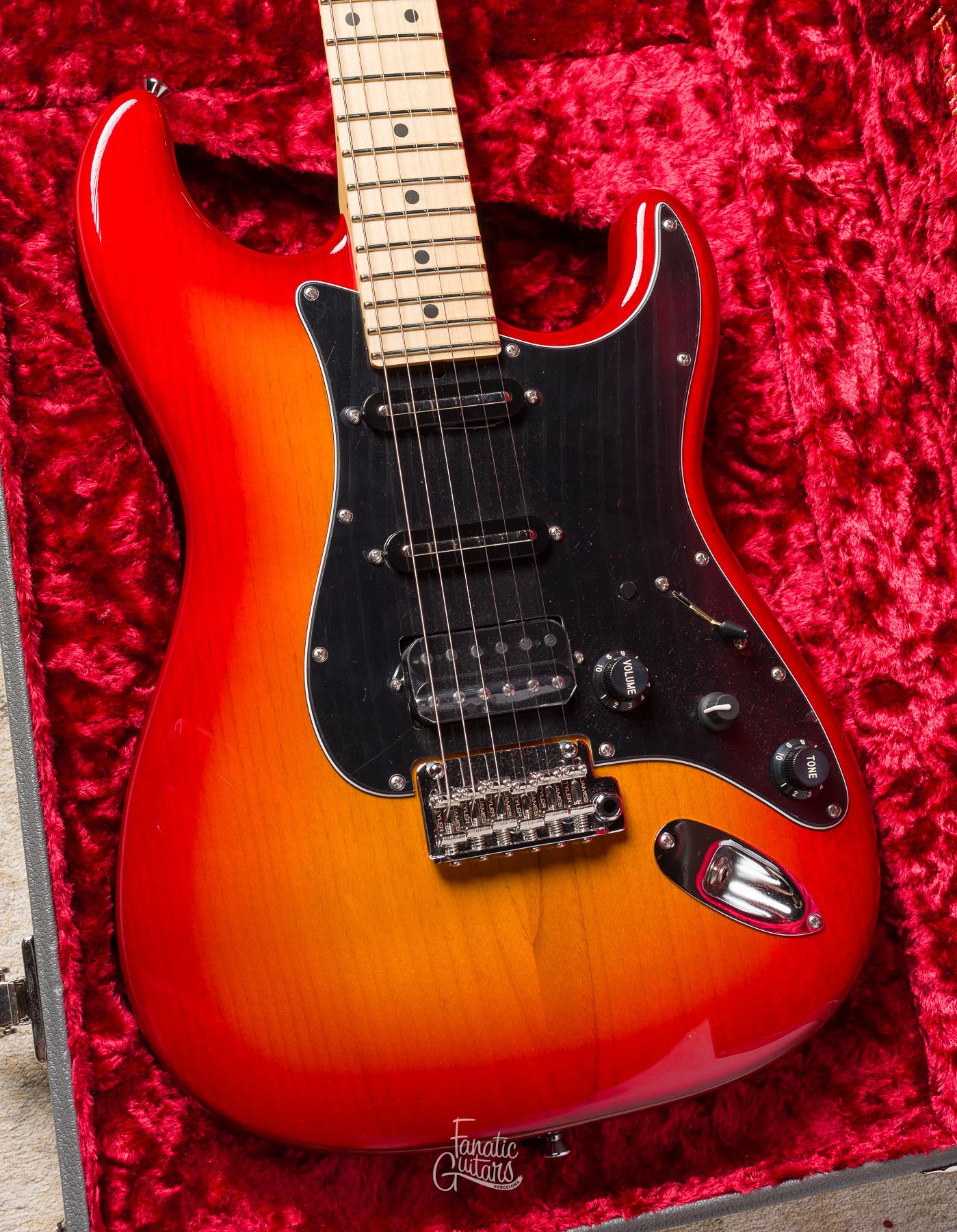 James Tyler L.A. Studio Classic - Cherry Sunburst #25319