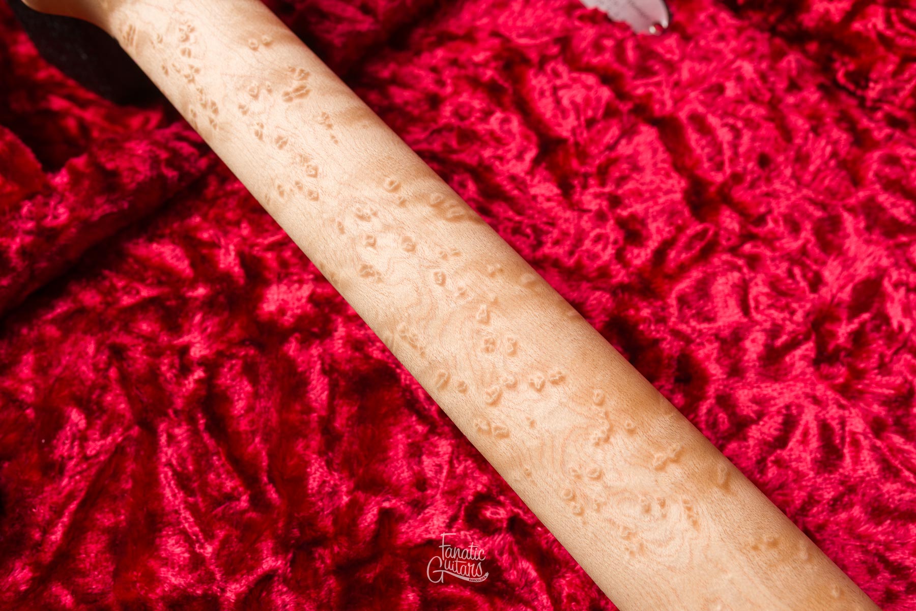 James Tyler Studio Elite HDX - White Shmear #26021