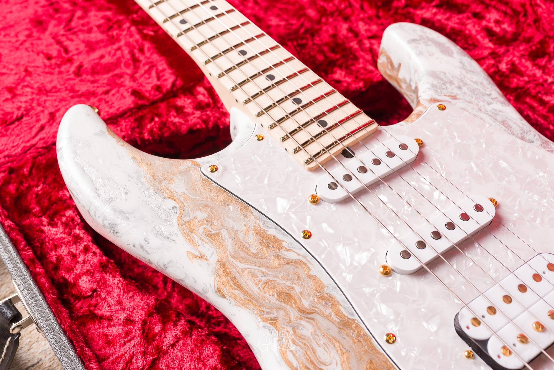 James Tyler Studio Elite HDX - White Shmear #26536