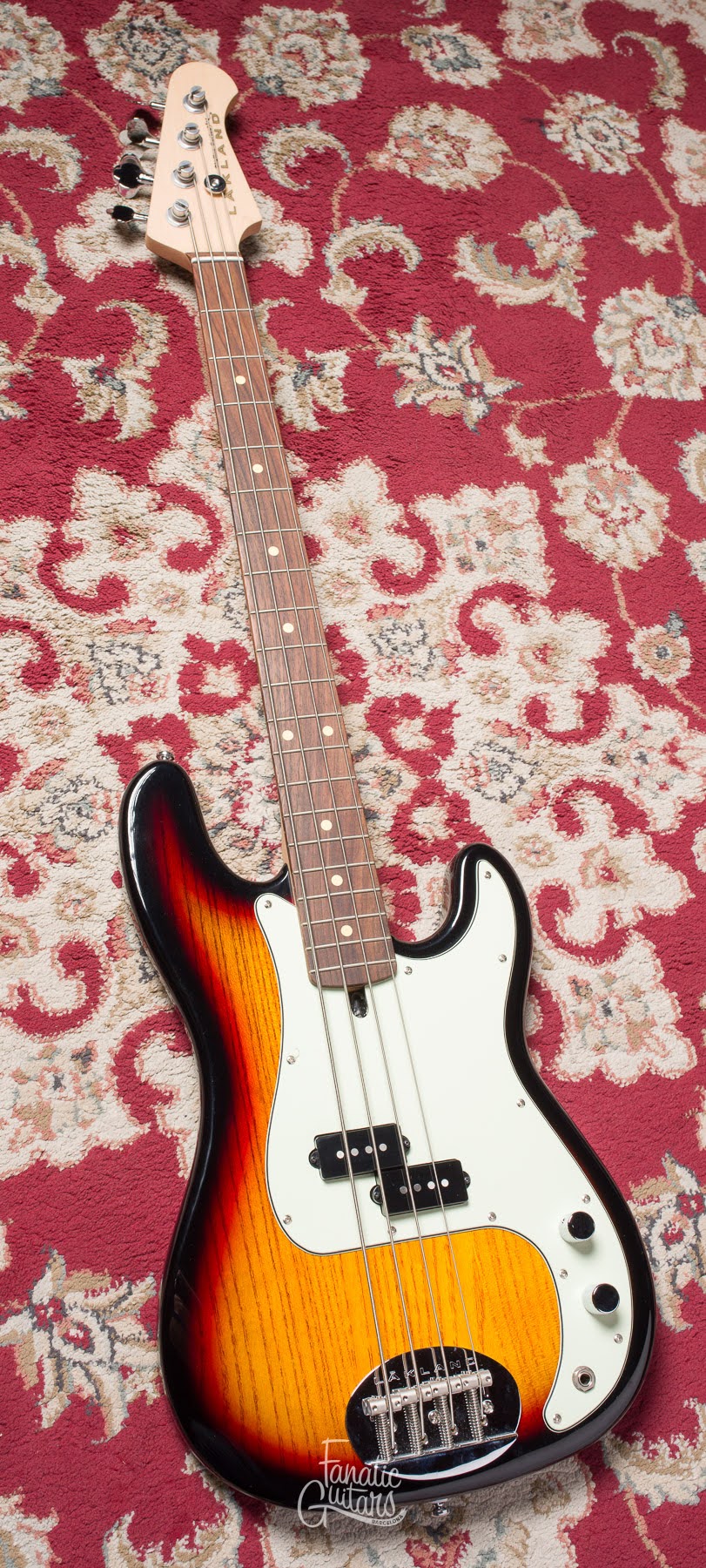 Lakland Skyline P s44-64 - Sunburst #230510825 Segunda Mano