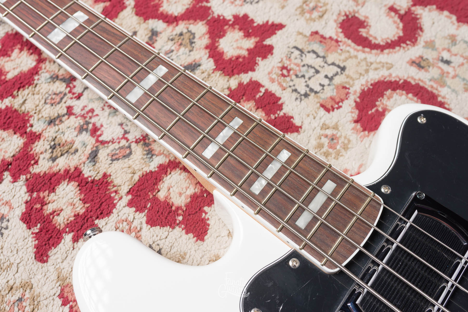 Lakland Basses Skyline Decade, White, Rosewood #230511187 Second Hand