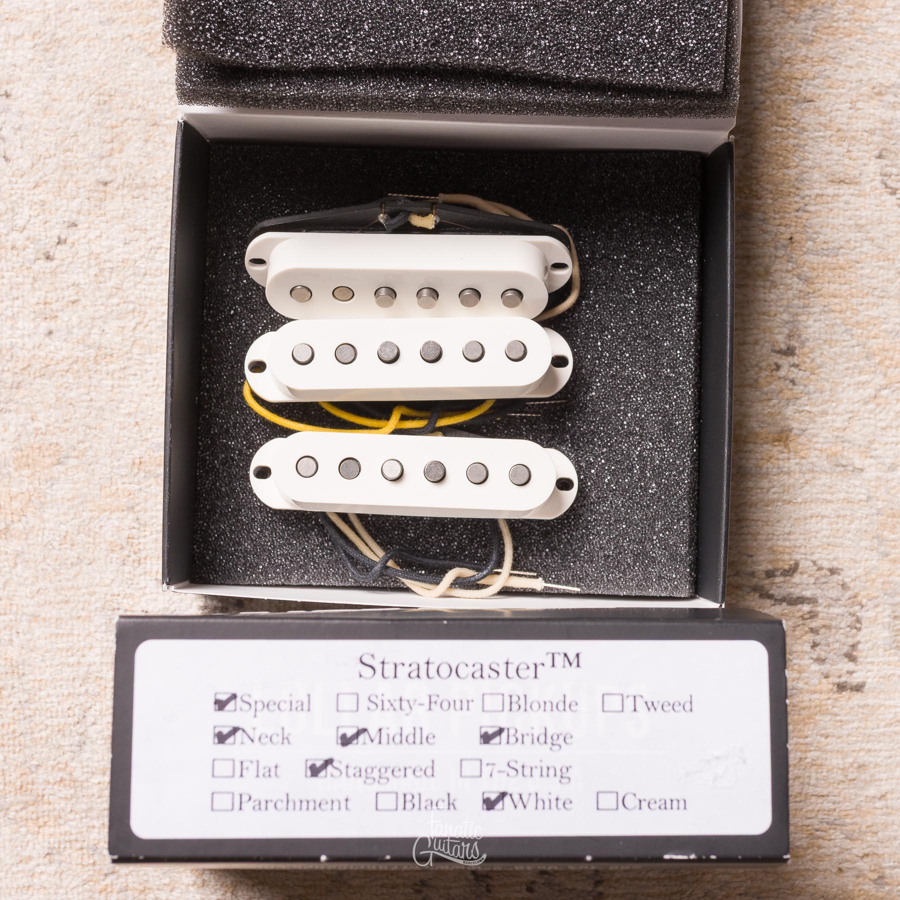 Lollar Stratocaster Special Staggered Set - White