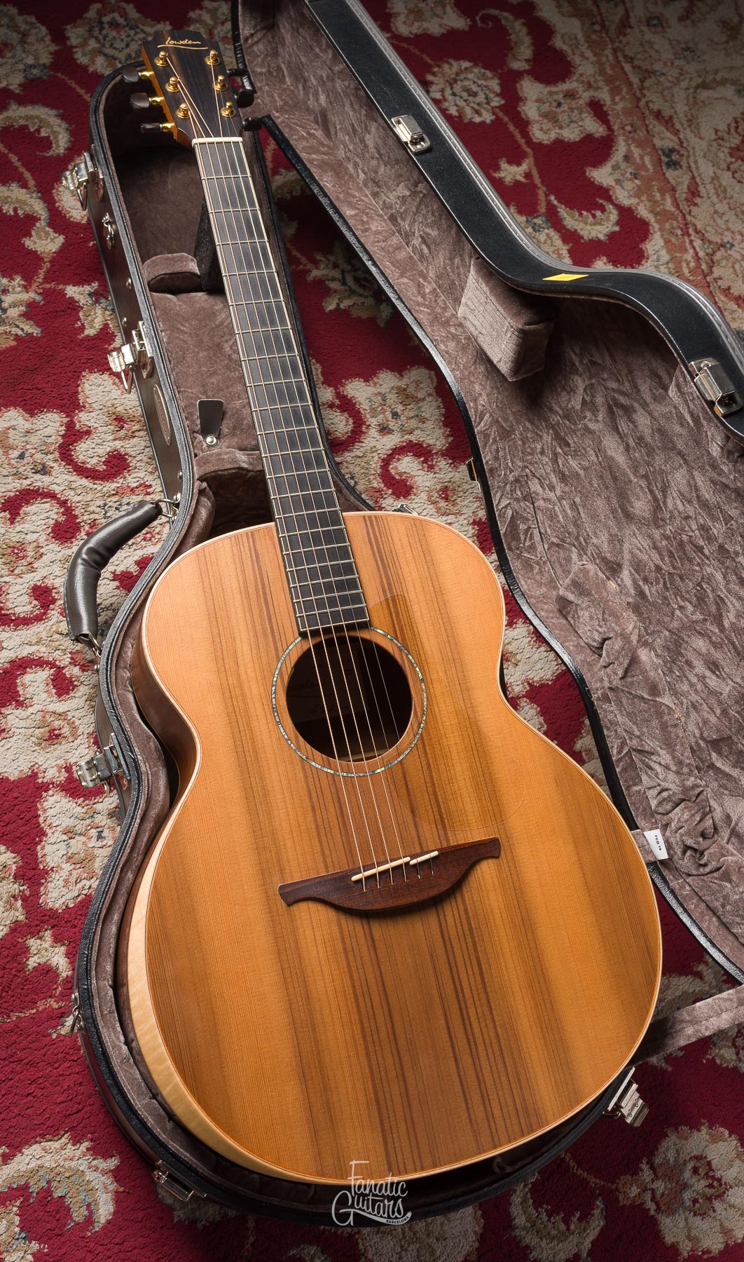 Lowden O-35 Walnut/Cedar #23316 Second Hand