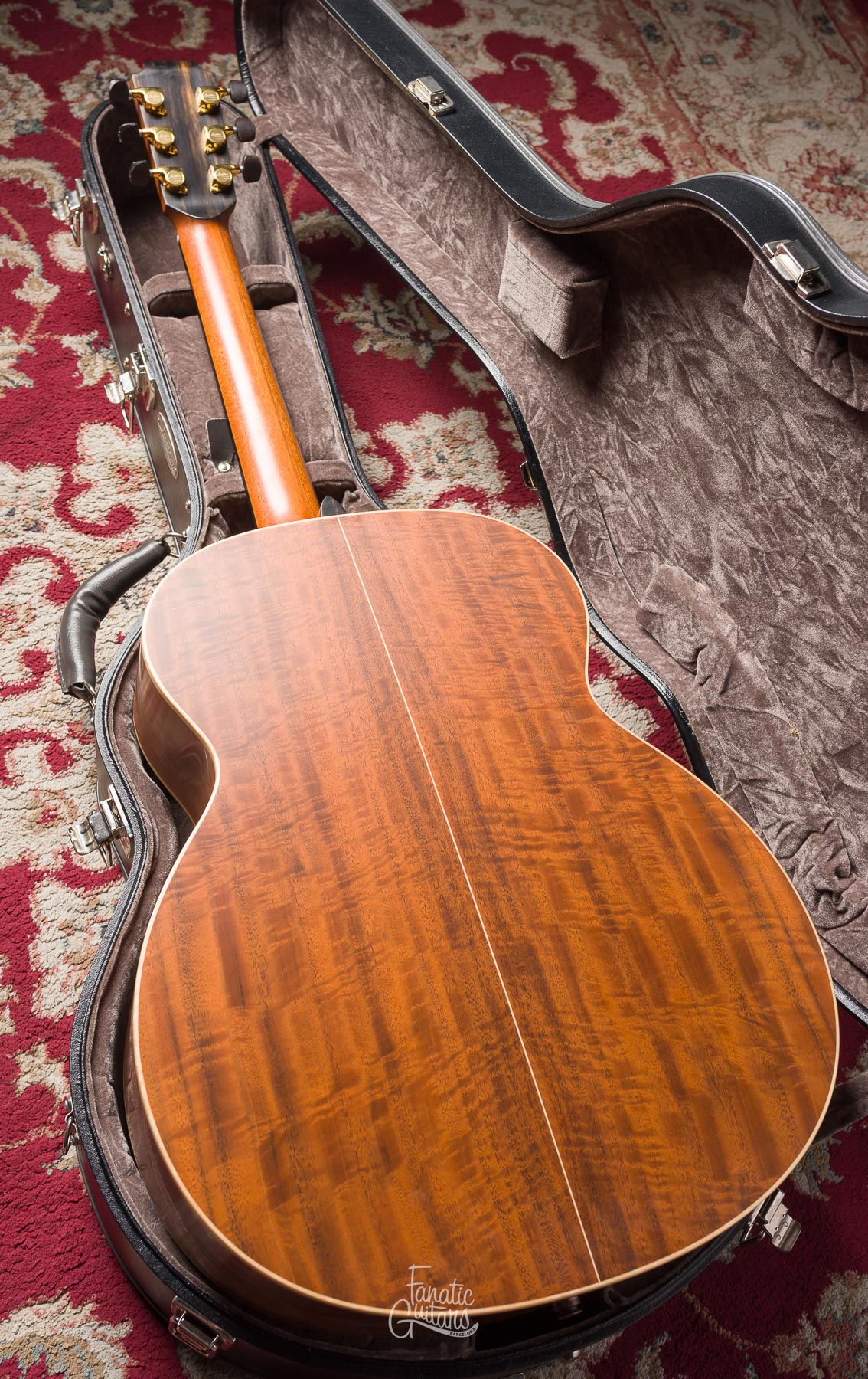Lowden O-35 Walnut/Cedar #23316 Second Hand
