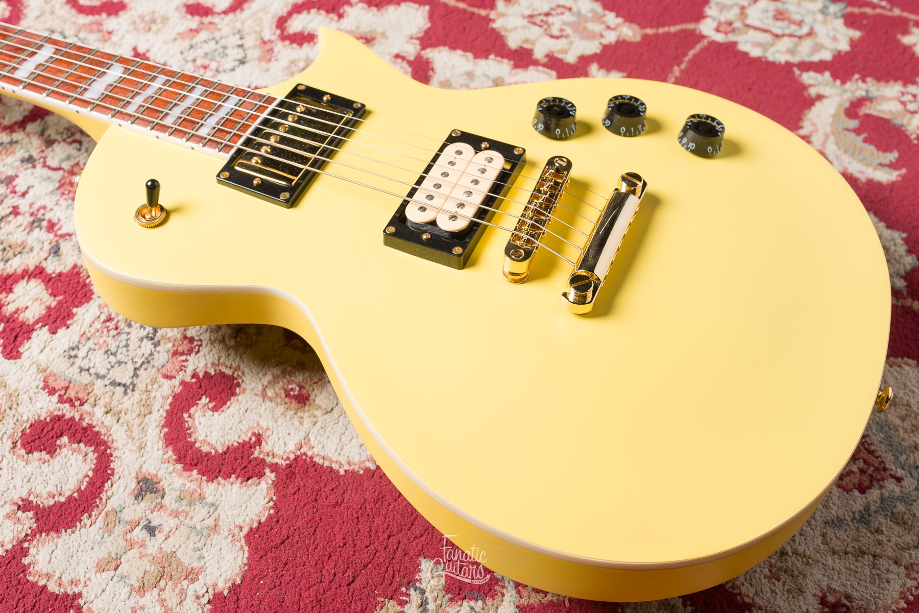 LTD EC-256 - Vintage Gold Satin #IM23100201 Segunda Mano