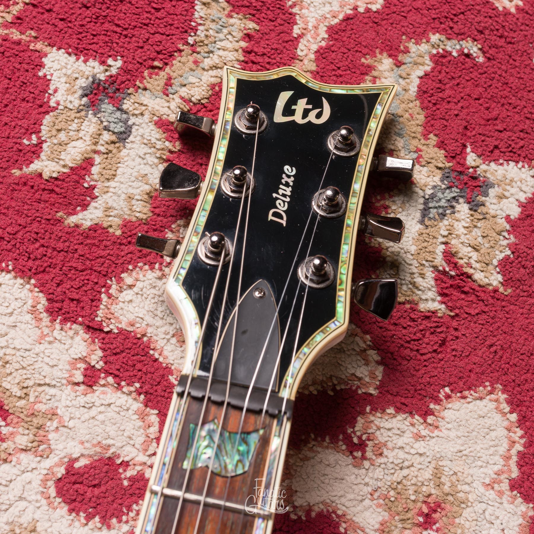 LTD EC1000 Snow White #R0812383 Second Hand