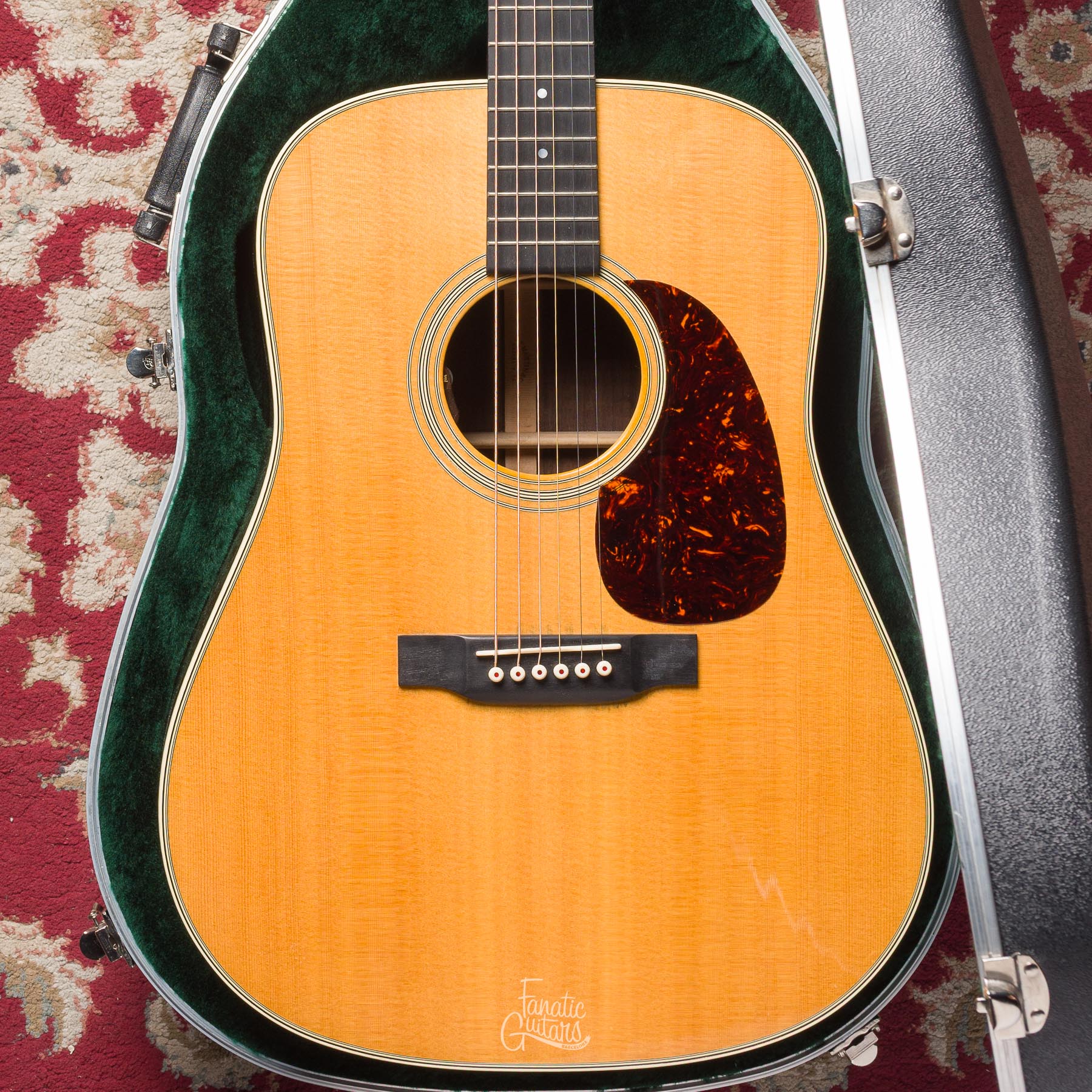 Martin D-28 + LR Baggs Element #2192481 Second Hand