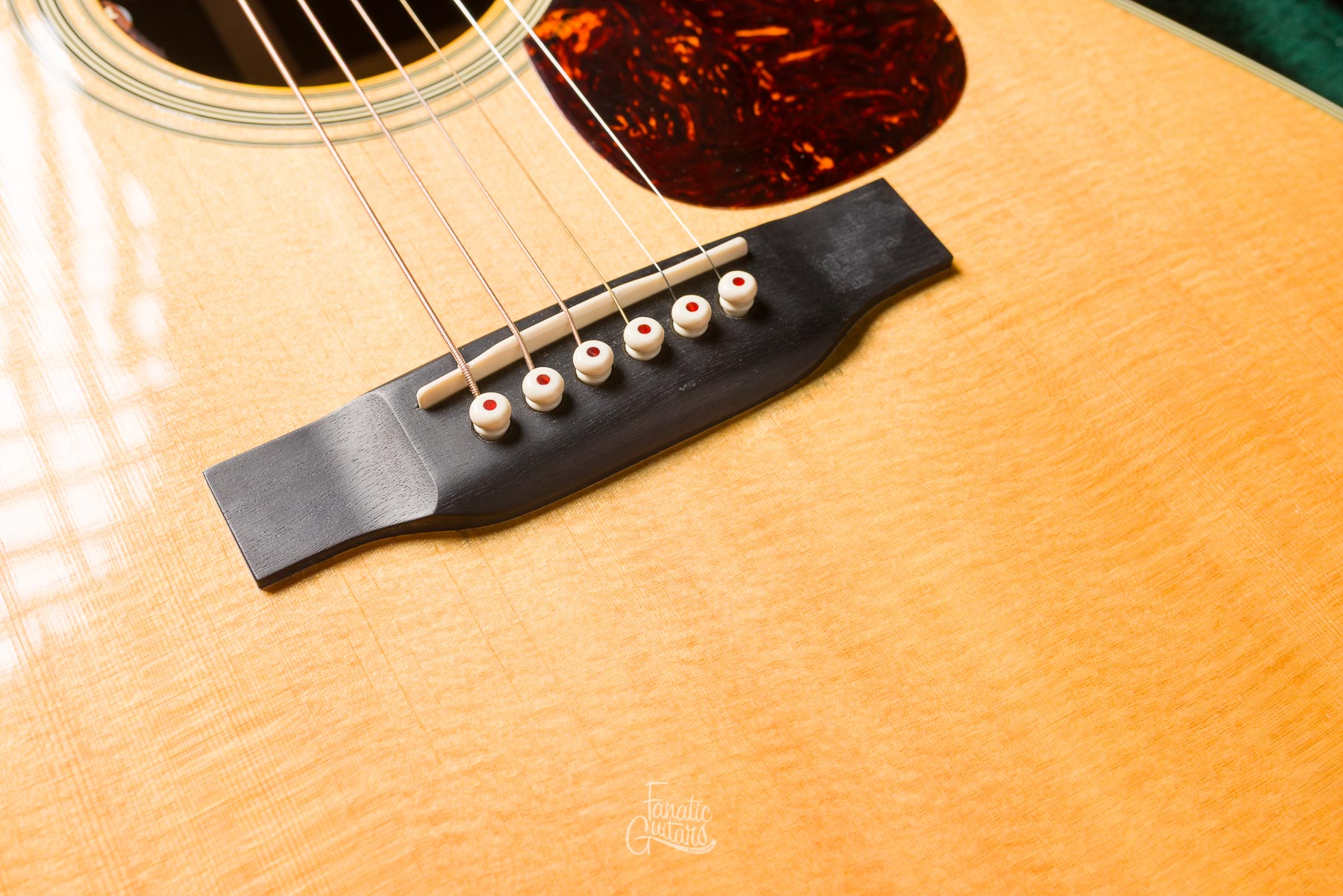 Martin D-28 + LR Baggs Element #2192481 Second Hand