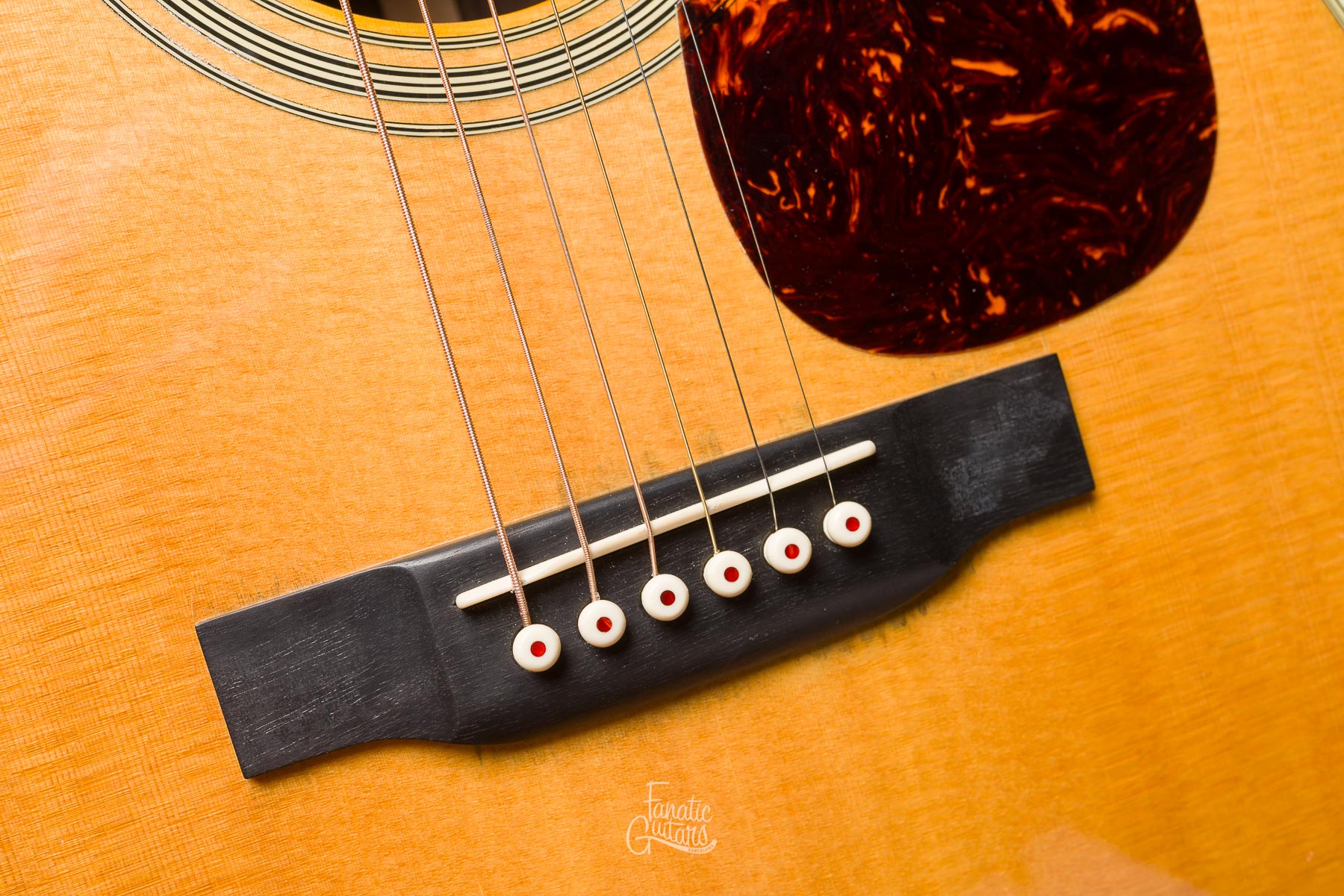 Martin D-28 + LR Baggs Element #2192481 Second Hand