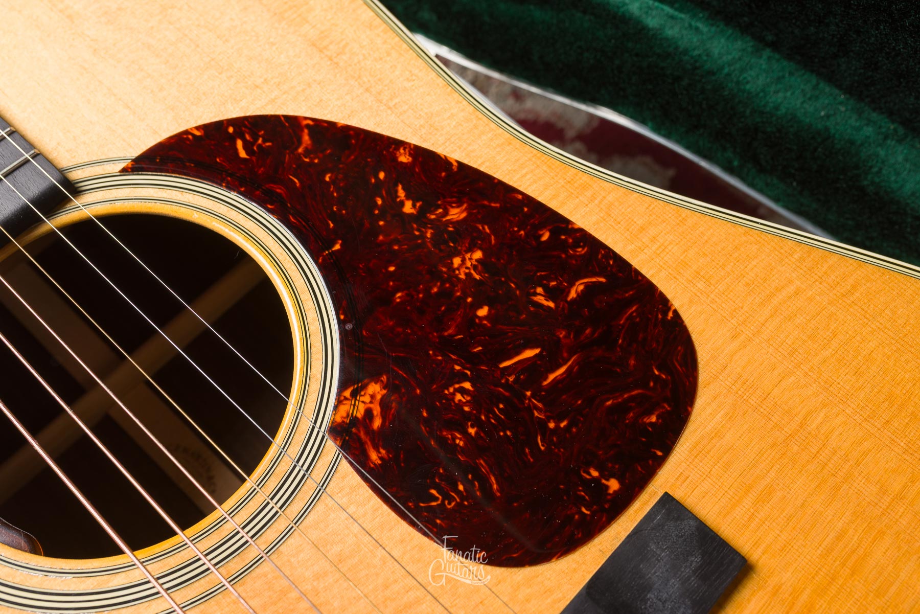 Martin D-28 + LR Baggs Element #2192481 Second Hand