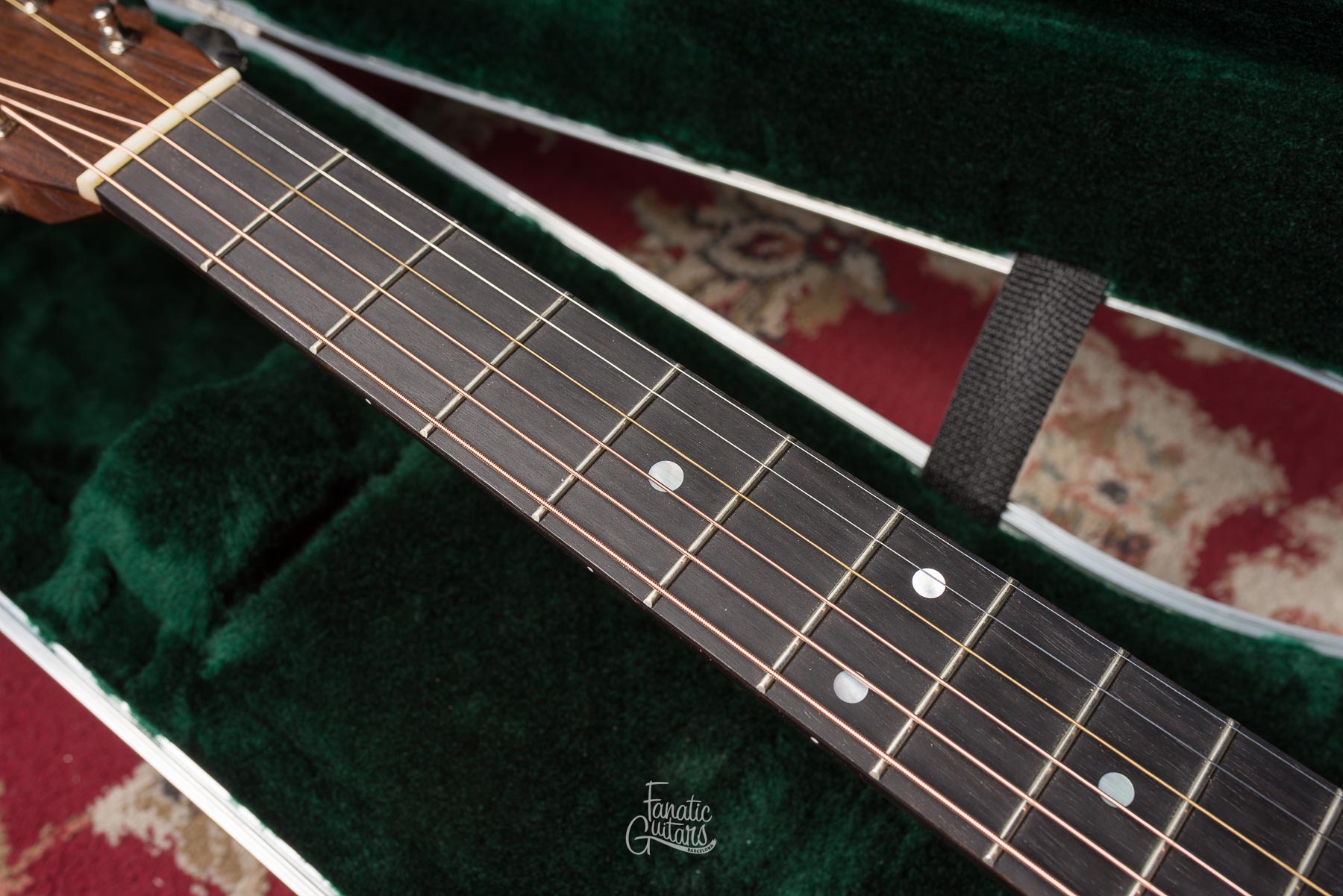 Martin D-28 + LR Baggs Element #2192481 Second Hand