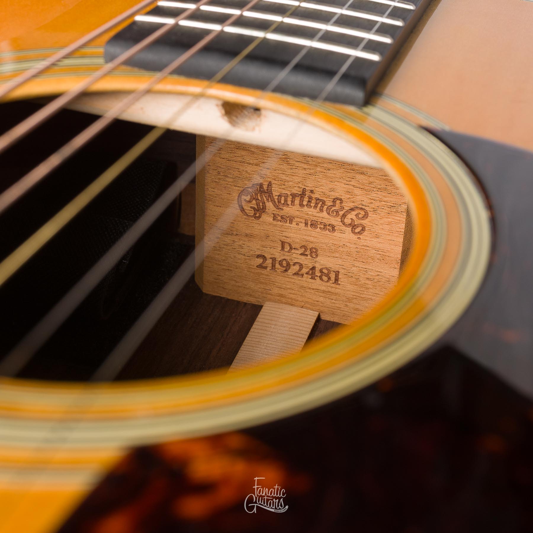 Martin D-28 + LR Baggs Element #2192481 Second Hand