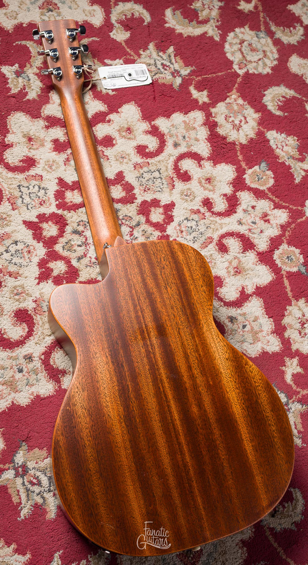Martin 000C JR-10E Sapele #2712254 Segunda Mano