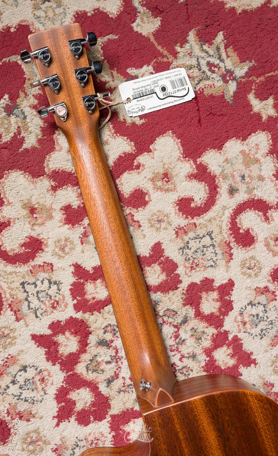 Martin 000C JR-10E Sapele #2712254 Segunda Mano