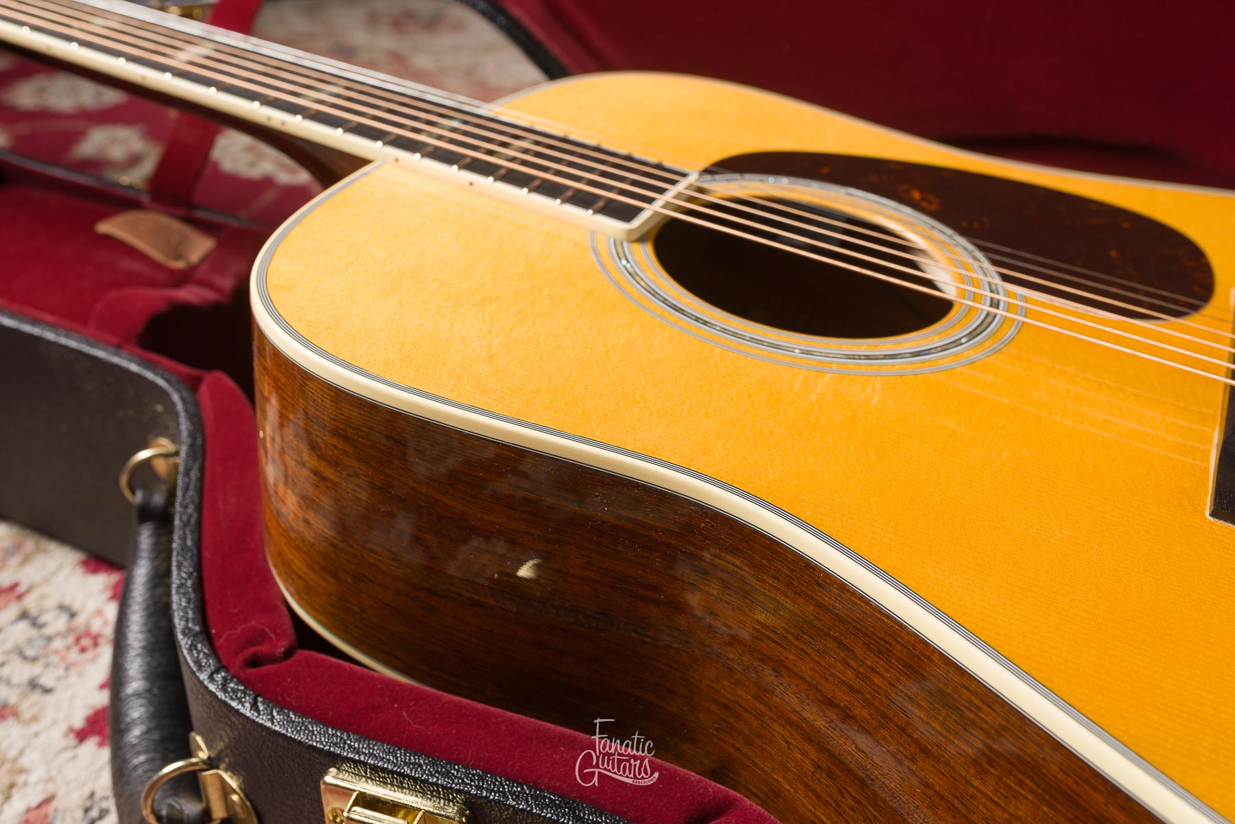 Martin Custom Shop D-40 #2556194 Segunda Mano