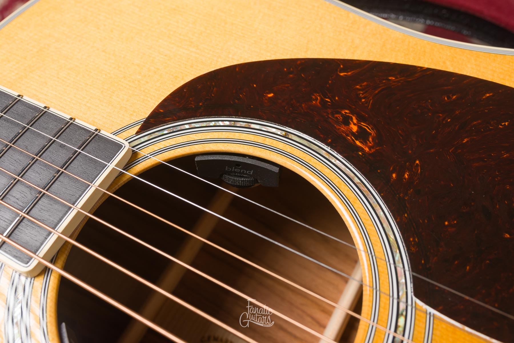 Martin Custom Shop D-40 #2556194 Segunda Mano