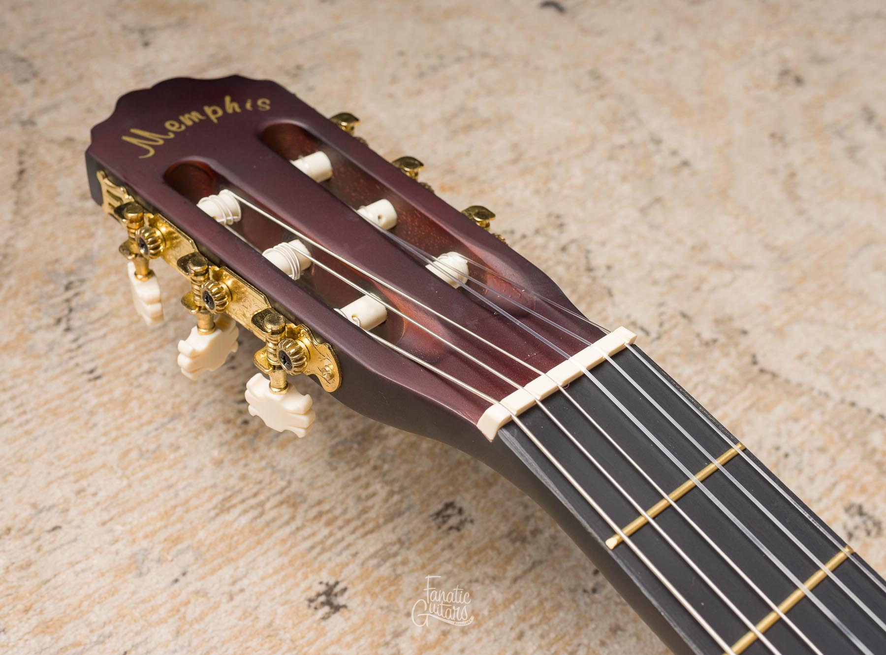Memphis CG100E Electro-Classical Guitar