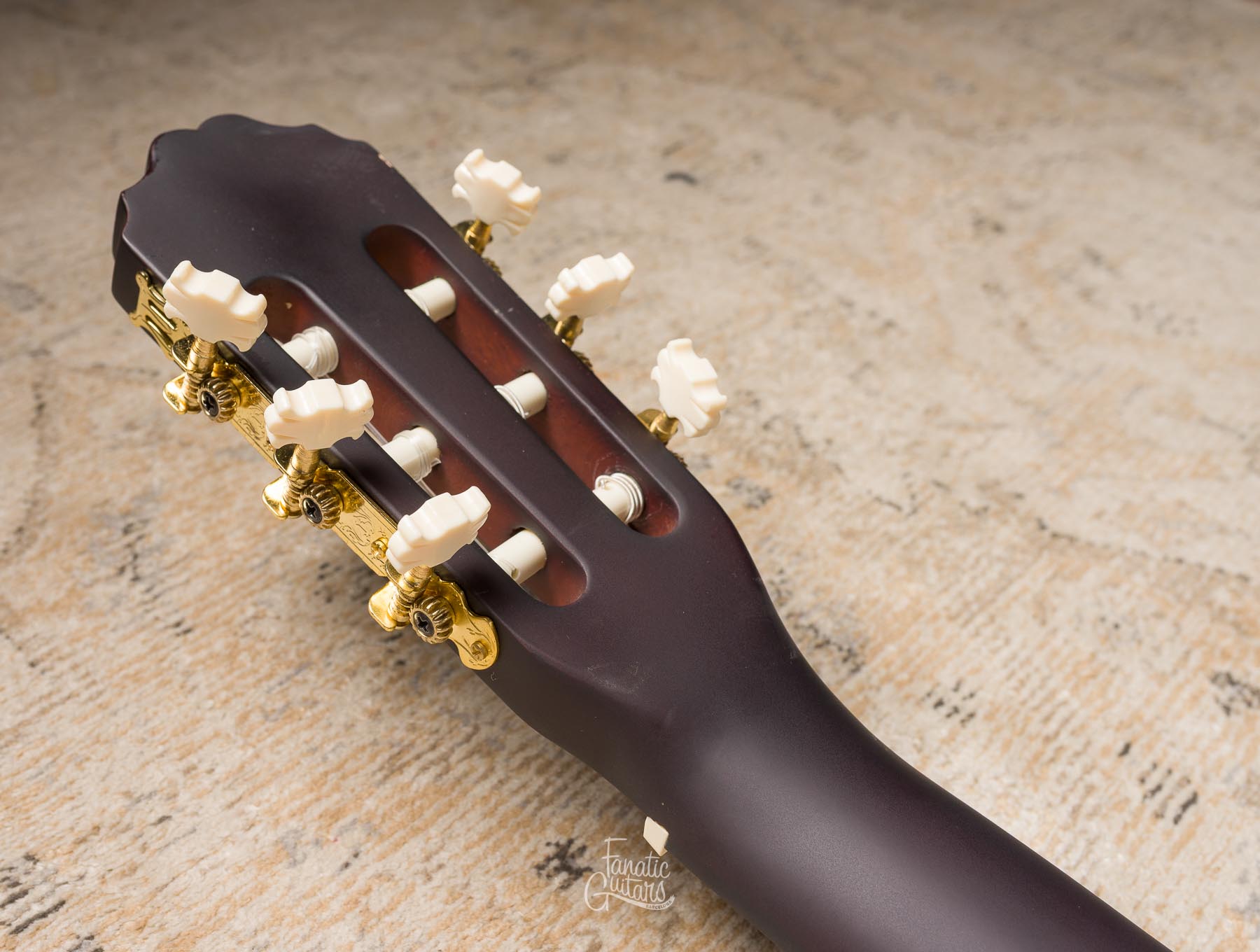Memphis CG100E Electro-Classical Guitar