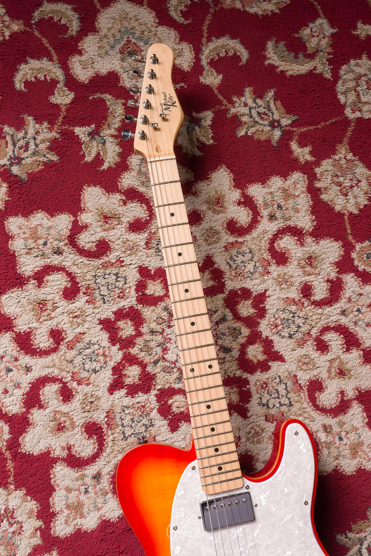 Michael Kelly 53DB - Cherry Sunburst #N07211014 Second Hand