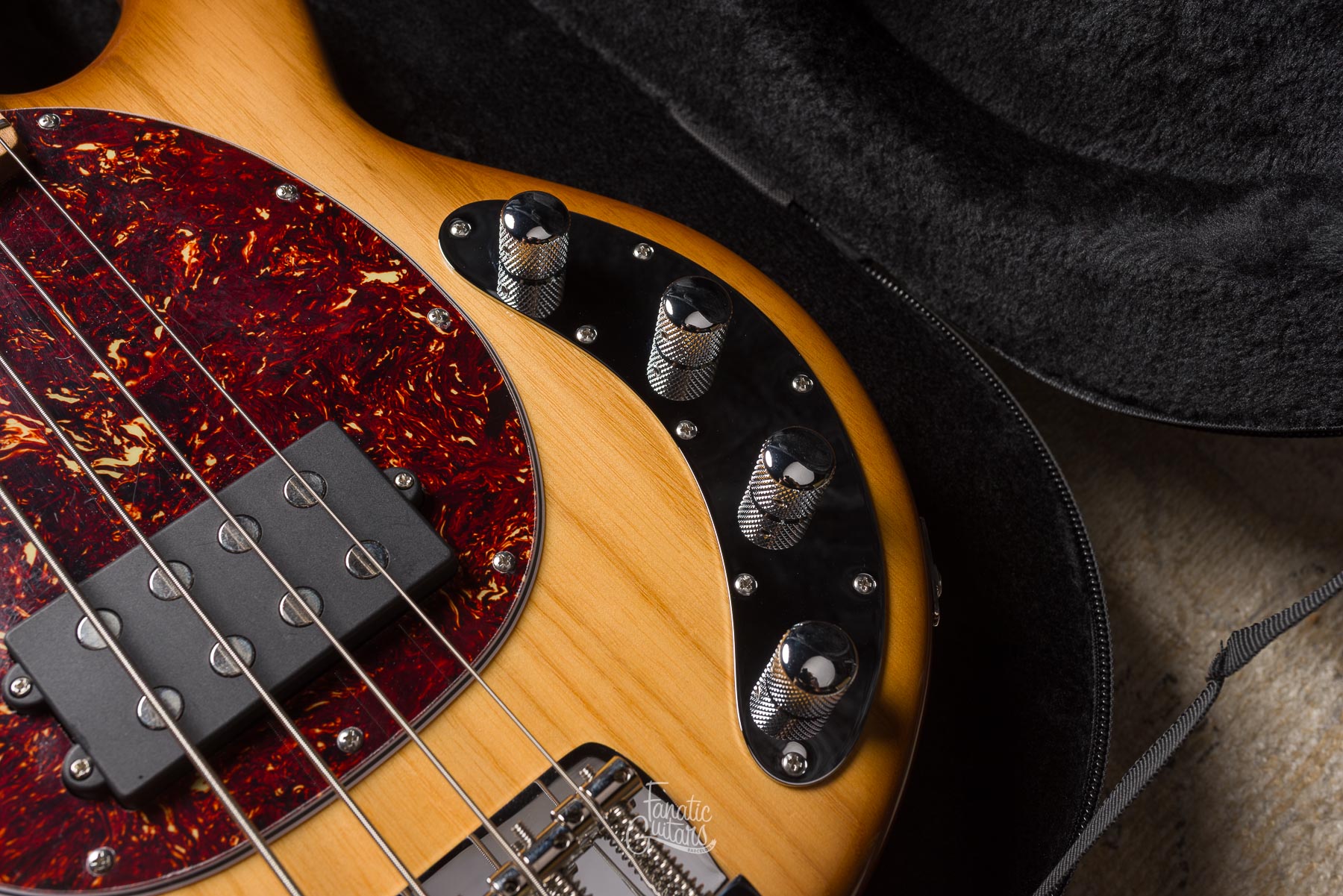 Music Man Stingray Special 4 H - Hot Honey Demo