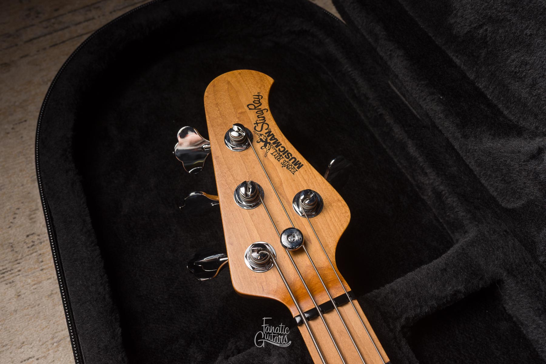 Music Man Stingray Special 4 H - Hot Honey Demo