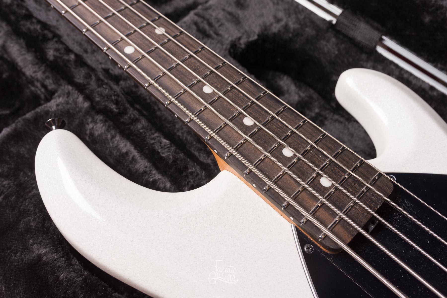 Music Man DarkRay 5 - White Sparkle Ltd #S07942 Second Hand