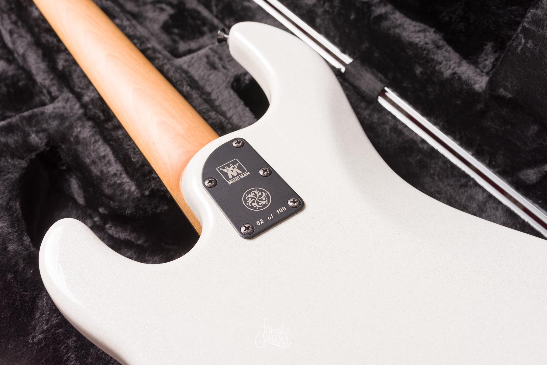 Music Man DarkRay 5 - White Sparkle Ltd #S07942 Second Hand