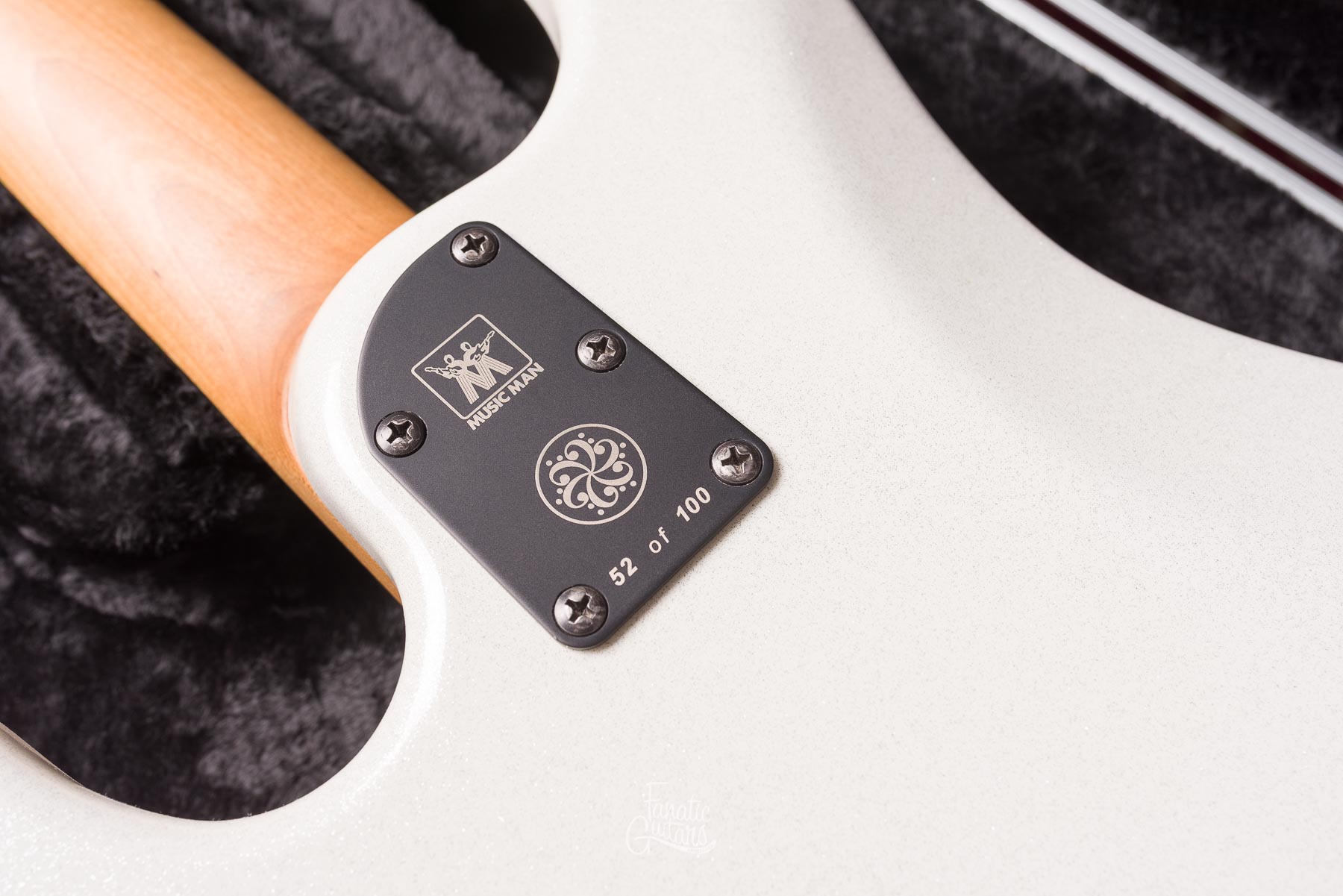 Music Man DarkRay 5 - White Sparkle Ltd #S07942 Second Hand