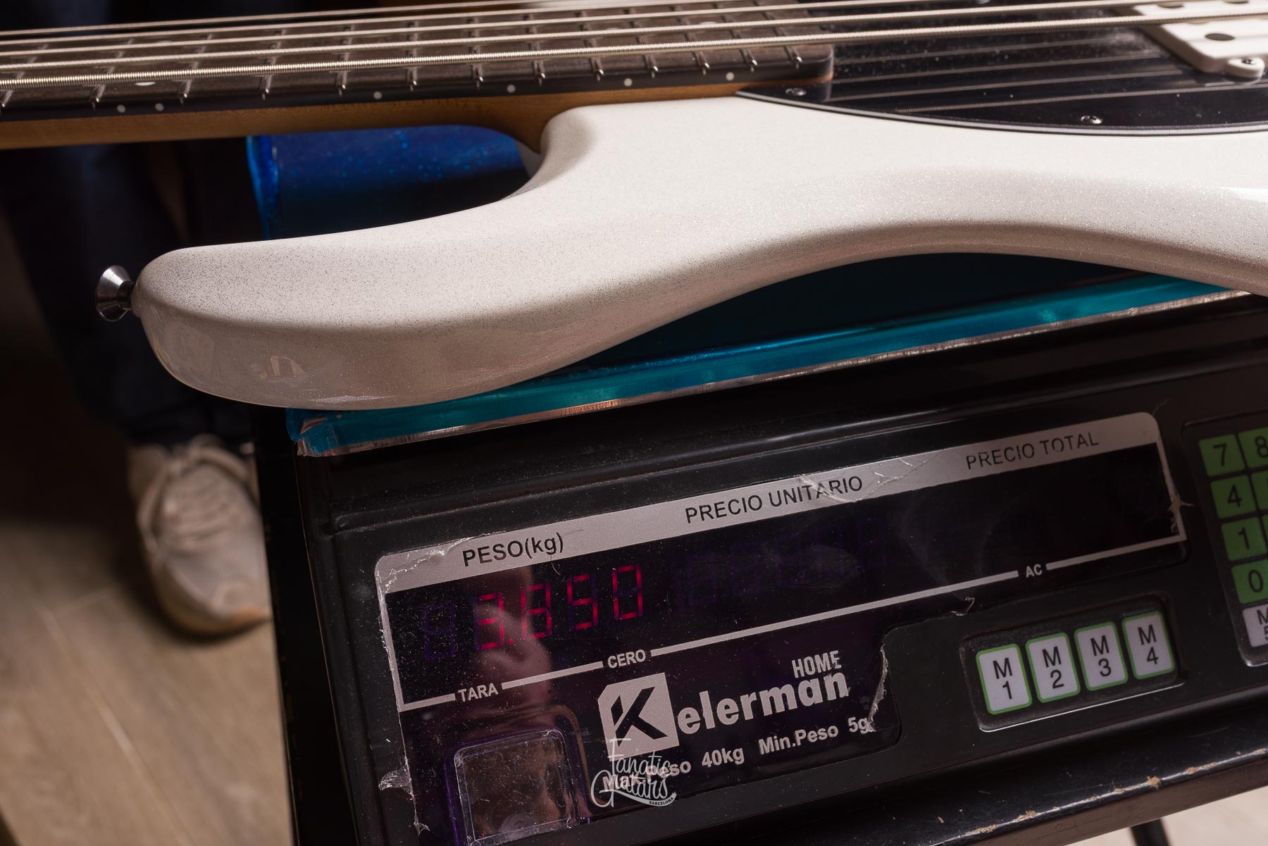 Music Man DarkRay 5 - White Sparkle Ltd #S07942 Second Hand